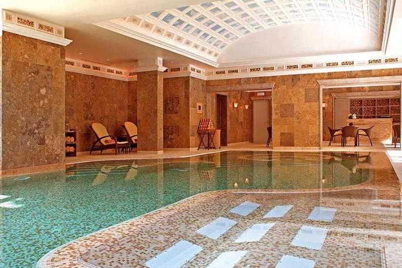 Grande Real Villa Italia Hotel & Spa Віавіа Zewnętrze zdjęcie The pool at the spa